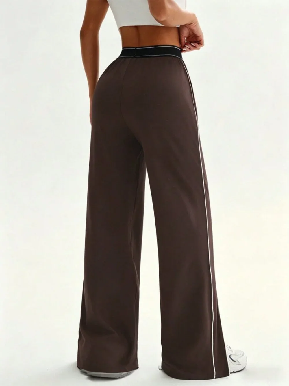 Rust Brown Loose Fit Straight Leg Women's Sweatpants with Pockets - Picture 2 of 4